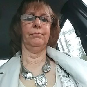 Meet your Posher, Sandy